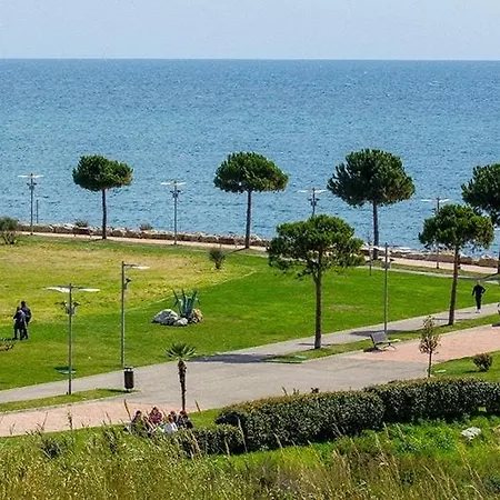 Lyhnida Vacation Appartamento